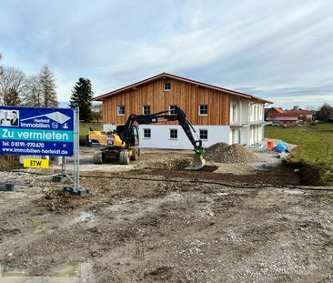 Schicke, barrierefreie 4-ZKB-Neubauwohnung in ruhiger Ortsrandlage mit Aufzug und Südbalkon - Foto 4