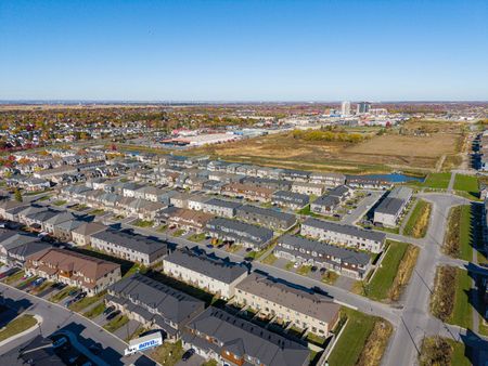 For Lease - 587 Lilith Street, Barrhaven, Ontario - Photo 5