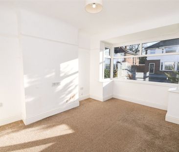 Pembroke Drive, CH65 6TB, Ellesmere Port - Photo 3