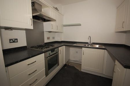 2 bedroom flat to rent - Photo 4