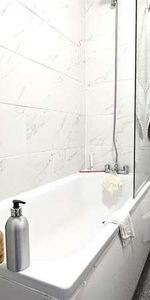 Sternhold Avenue, London, SW2 - Photo 3