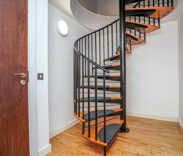 3 bedroom flat to rent - Photo 6
