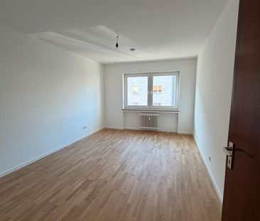 Nachmieter für 3 Zimmer Wohnung gesucht - Jobcenter Willkommen!! - Photo 2