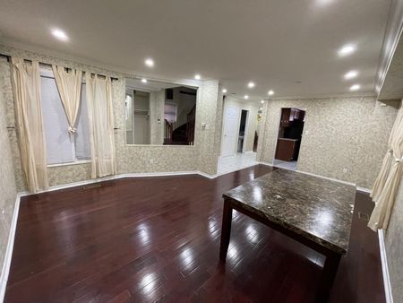 For Lease - 1267 Bantham St Street, Mississauga, Ontario - Photo 4