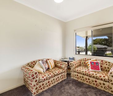 50 llewellyn Street - Photo 3