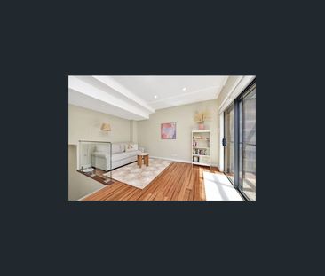 Gorgeous Speers Point Furnished Home - Photo 1