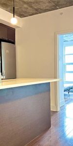 Condo 3 1/2 à Griffintown avec vue dégagée 1650$/mois - 1 MOIS GRATUIT - Photo 3