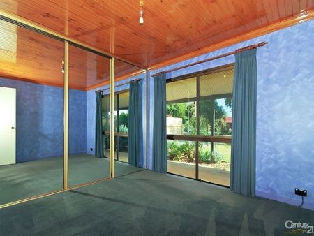 Great Family Home! - Photo 4