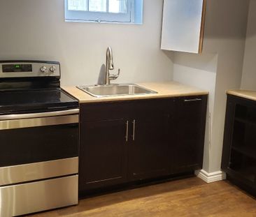 For Lease - 463 Donlands Avenue, Toronto, Ontario - Photo 3