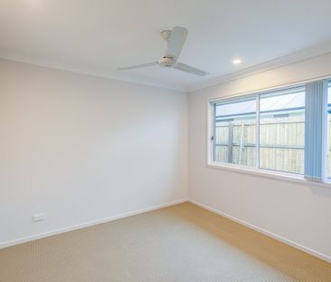 Brand-New Family Home in Park Lane Reserve! - Photo 3