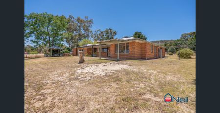 BYFORD - 4X2 - BEAUTIFUL, SPACIOUS HOME WITH BIG BACKYARD! - Photo 5