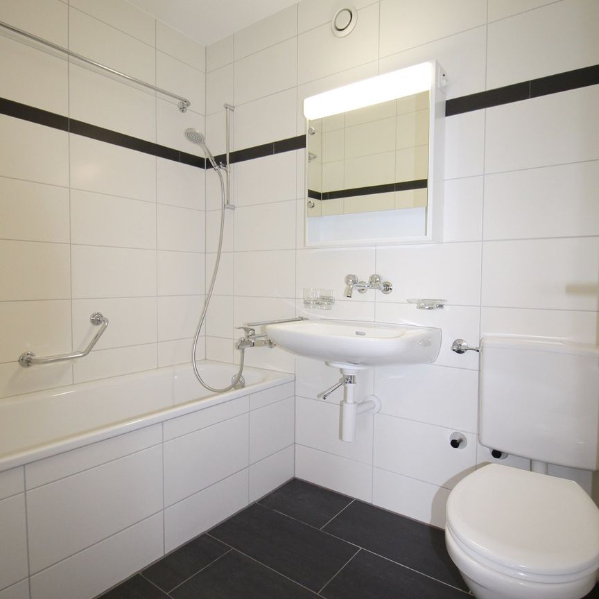 "Sanierte Familienwohnung mit toller Aussicht" - Foto 1