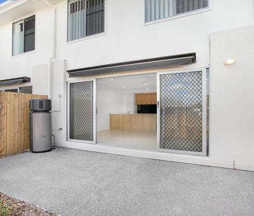 Luxury 3 Bdm Townhouse - Photo 2