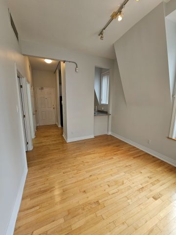 For Lease - 524 Yonge Street Unit# 300, Toronto, Ontario - Photo 2