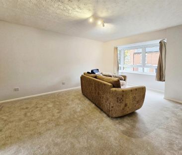 1 Bedroom Flat to Rent in Chichele Court, North Street, Rushden, No... - Photo 6