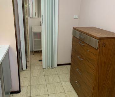 West Ryde - Photo 1