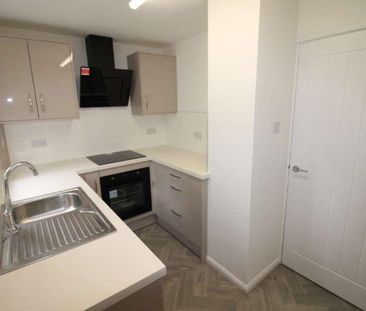 Cobden Terrace, Deckham, NE8 - Photo 5