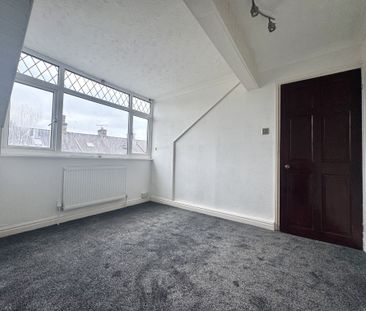 Mansion Terrace, Bradford - Photo 6