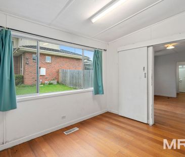 1/13 Johnston Street, Burwood - Photo 1