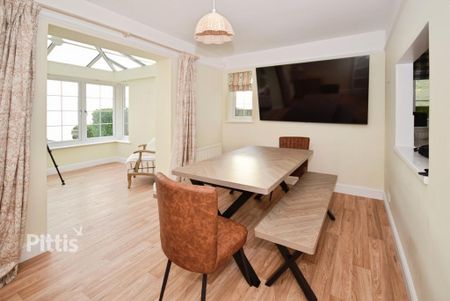 3 bedroom detached house to rent - Photo 4