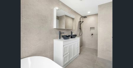 Modern Townhouse in Sought-after Location - Photo 4