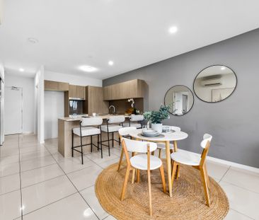 Top Floor North Facing Stylish Apartment - Photo 4