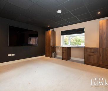 5 bedroom detached house to rent - Photo 6