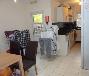 1 bedroom in a house share to rent - Photo 5