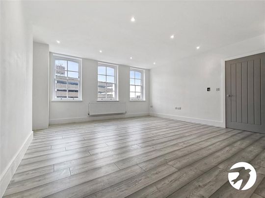 2 bedroom property to rent - Photo 1