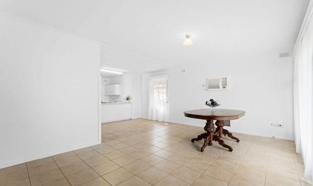 Corner block in a convenient location! - Photo 1