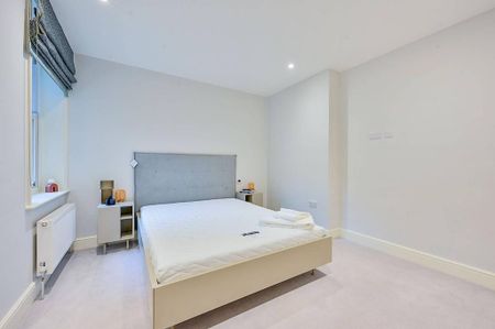 3 bedroom flat to rent - Photo 3