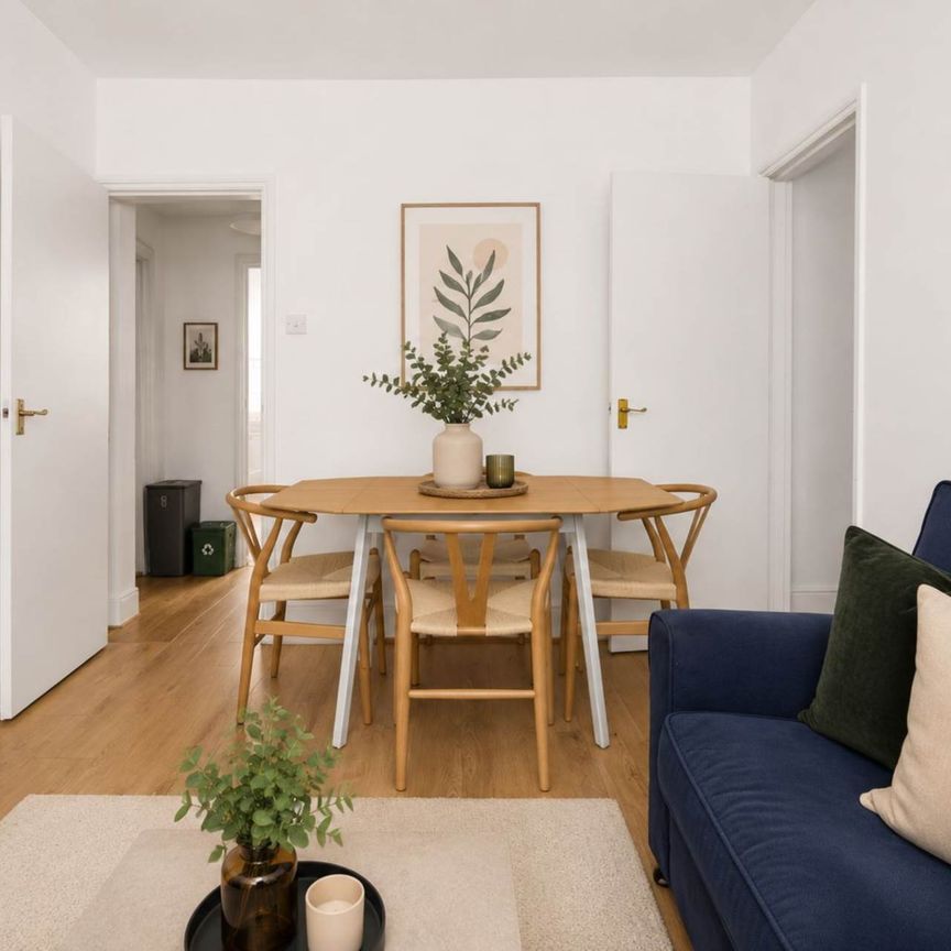 Price £2,800 pcm - Available 16/06/2026 - Furnished - Photo 1