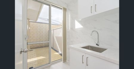 22B Streatham Street, Beckenham, WA 6107 - Photo 2