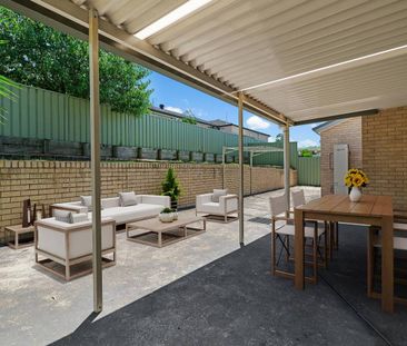 LARGE FAMILY HOME NOT TO MISS! - Photo 2