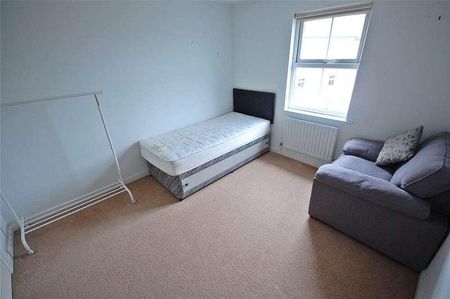 Whitfield Court, Framwellgate Moor, Durham, DH1 - Photo 5