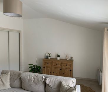 A louer Appartement T2 Bis Chateauneuf Du Pape centre, env.45m², - Photo 4