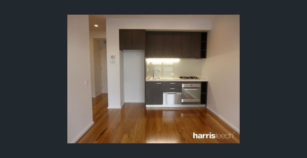 Modern One Bedroom Apartment - Photo 1