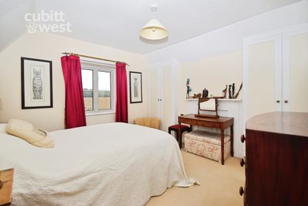 4 bedroom semi-detached house to rent - Photo 4