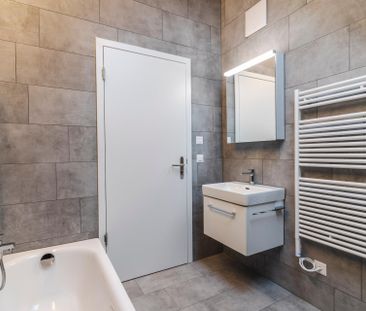Charmante Dachwohnung an ruhiger Lage - Foto 3