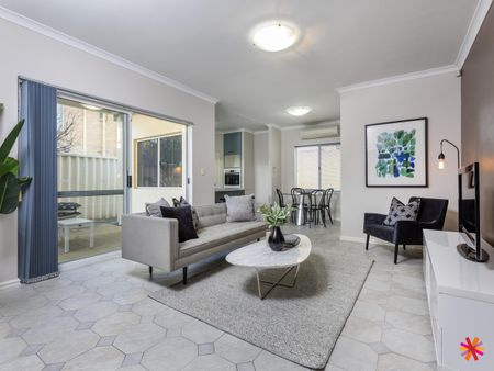 STUNNING TOWNHOUSE AVAILABLE UNTIL FEB 2027 - Photo 3