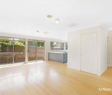 2/578 Blackburn Road, GLEN WAVERLEY - Photo 4