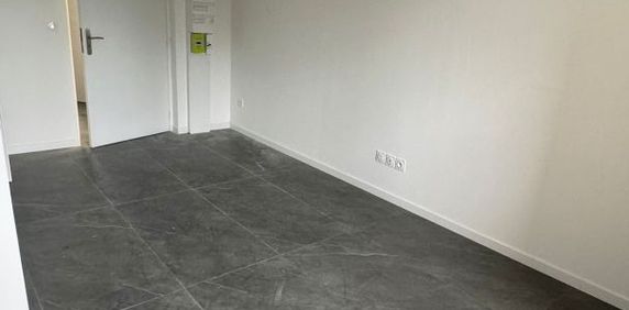 Apartment - Photo 2