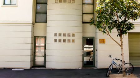 Walsh Residence, Melbourne - Photo 3