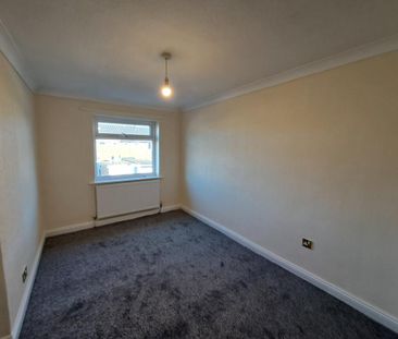 2 bedroom semi-detached house to rent - Photo 3