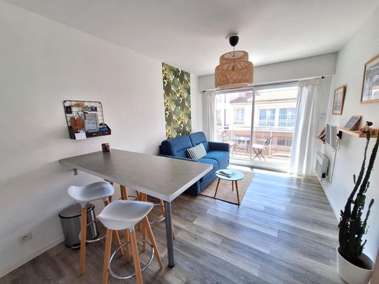 Location Appartement 1 pièce 21m² LES SABLES D OLONNE 85100 - Photo 1