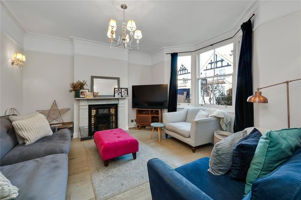 4 bedroom property to rent - Photo 1