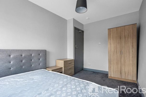 4 bedroom terraced house to rent - Photo 1