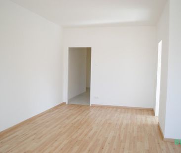 Sonnendurchflutete 3-Zimmer-Wohnung in top Lage mit Balkon! - Foto 1