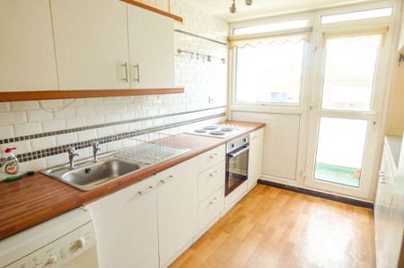 Grenada Drive, Whitley Lodge, Whitley Bay, Tyne and Wear, NE26 1HW - Photo 5