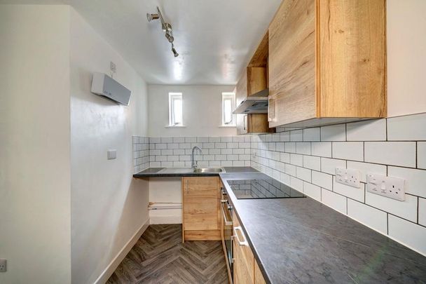 1 bedroom property to rent - Photo 1
